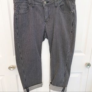 CAbi Crop Railroad Jean #324 size 8